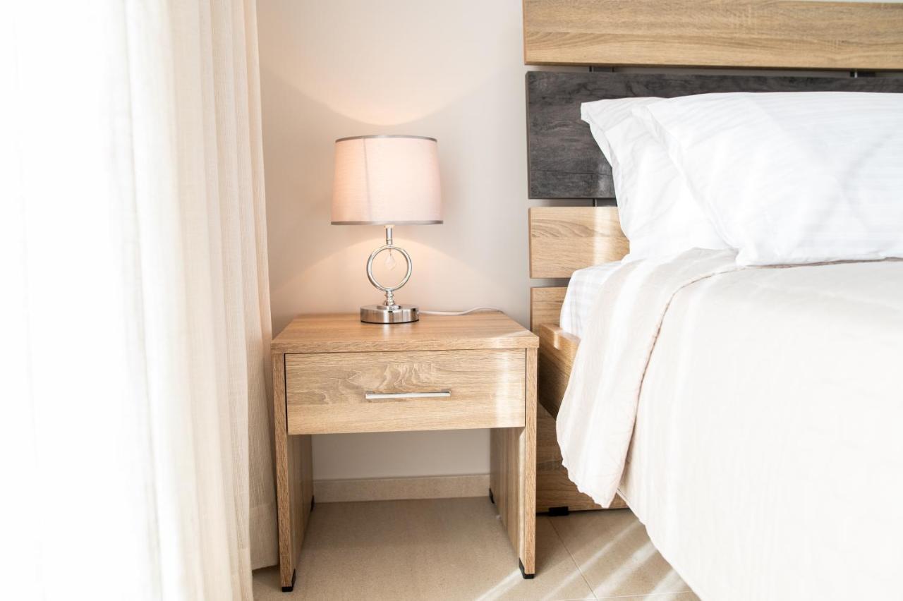 Lilium Apartment คอสทาวน์ ภายนอก รูปภาพ